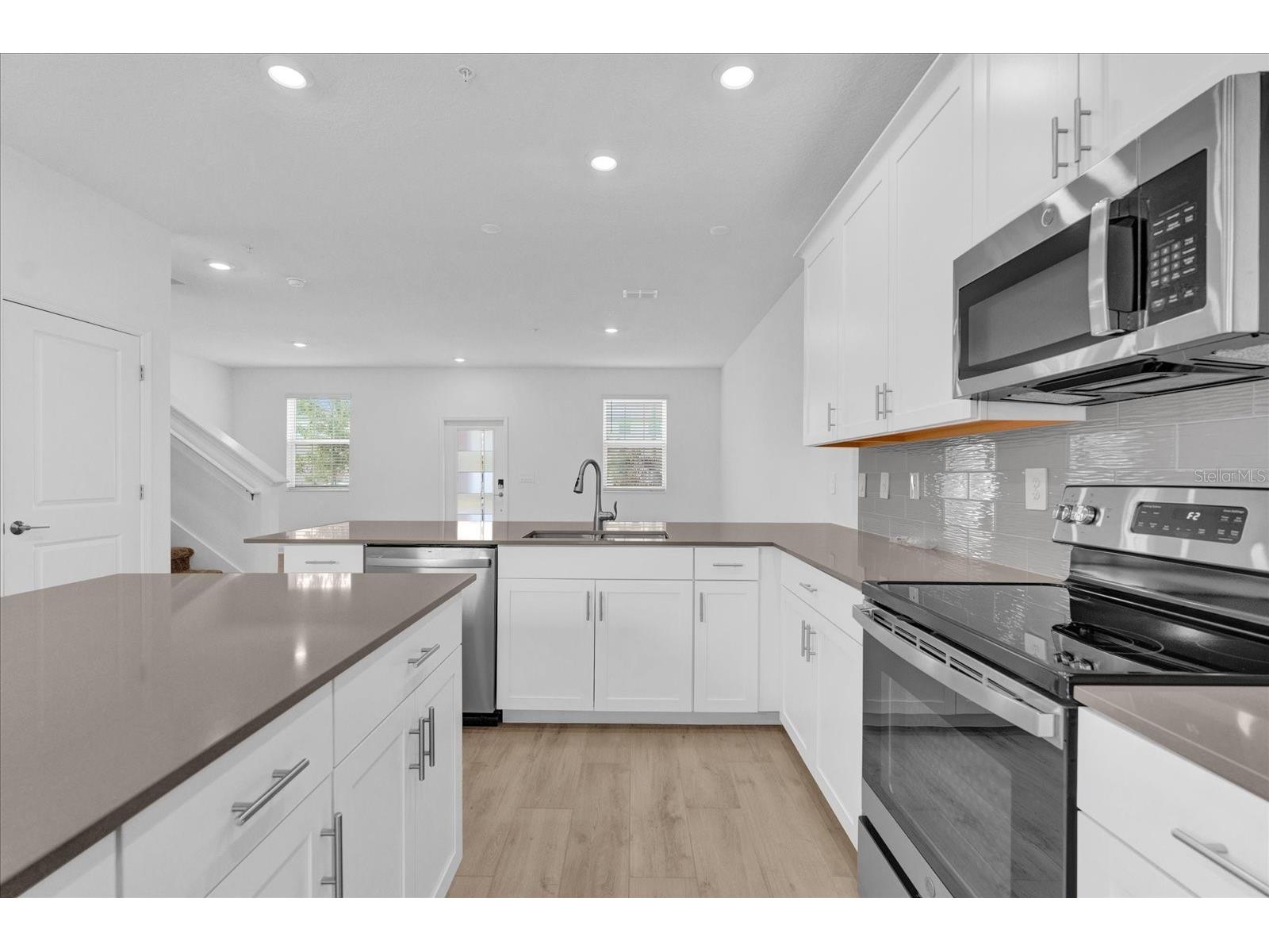 11209 Listening Drive Orlando FL 32832 O6385937 image6