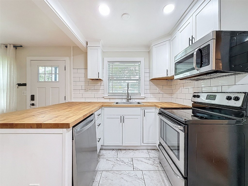 1121 49th Ave N Saint Petersburg FL 33703 O6349258 image11