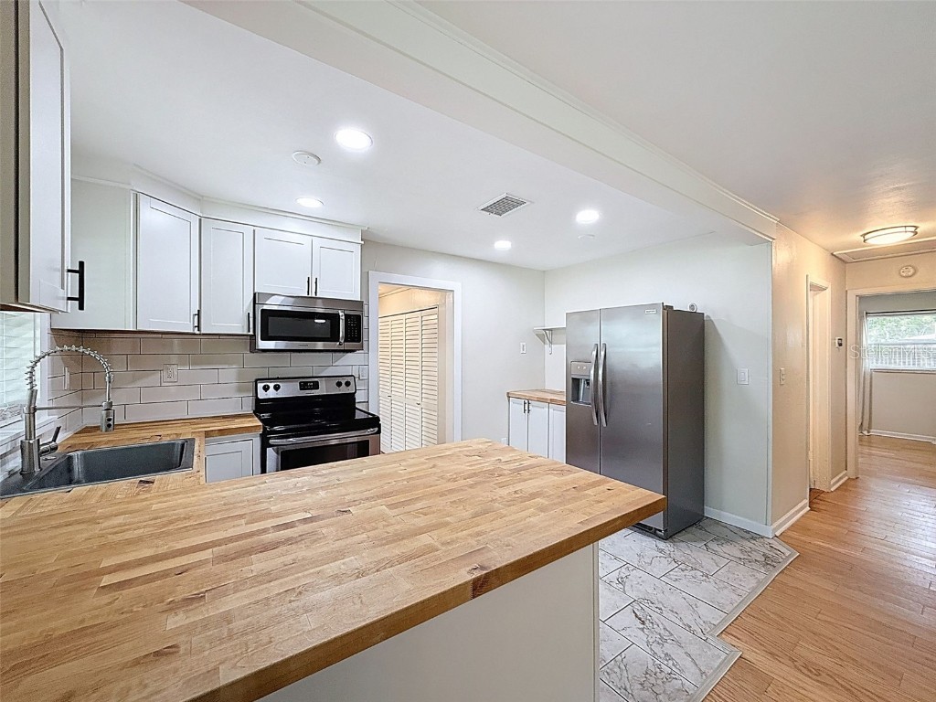 1121 49th Ave N Saint Petersburg FL 33703 O6349258 image8