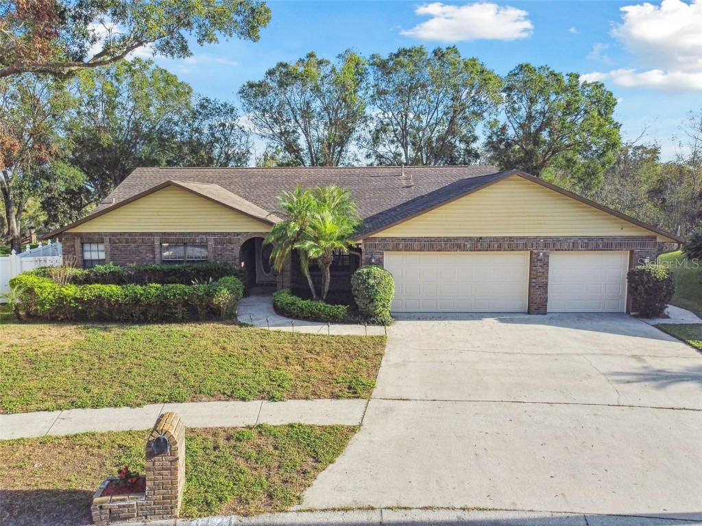 1121 Belladonna Drive Brandon FL 33510 TB8326402 image1