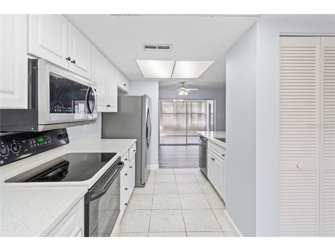 1121 Bowsprit Lane Holiday FL 34691 L4957250 image5