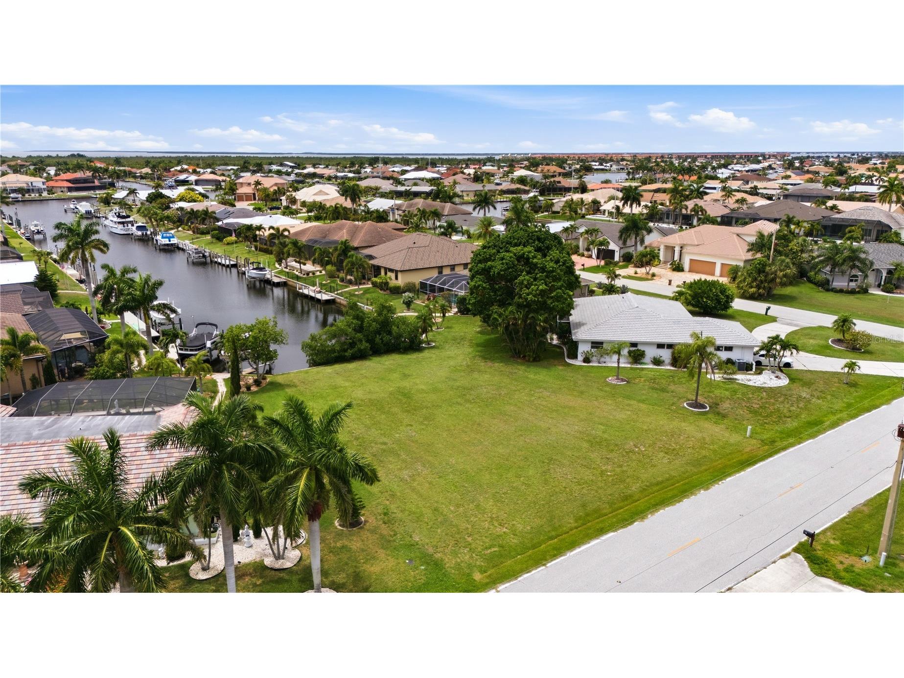 1121 Coronado Drive Punta Gorda FL 33950 D6147691 image1