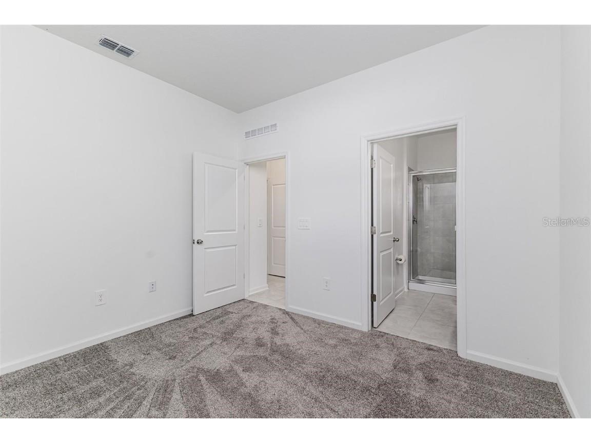 1121 Deepwater Circle #B Eagle Lake FL 33839 S5139389 image3