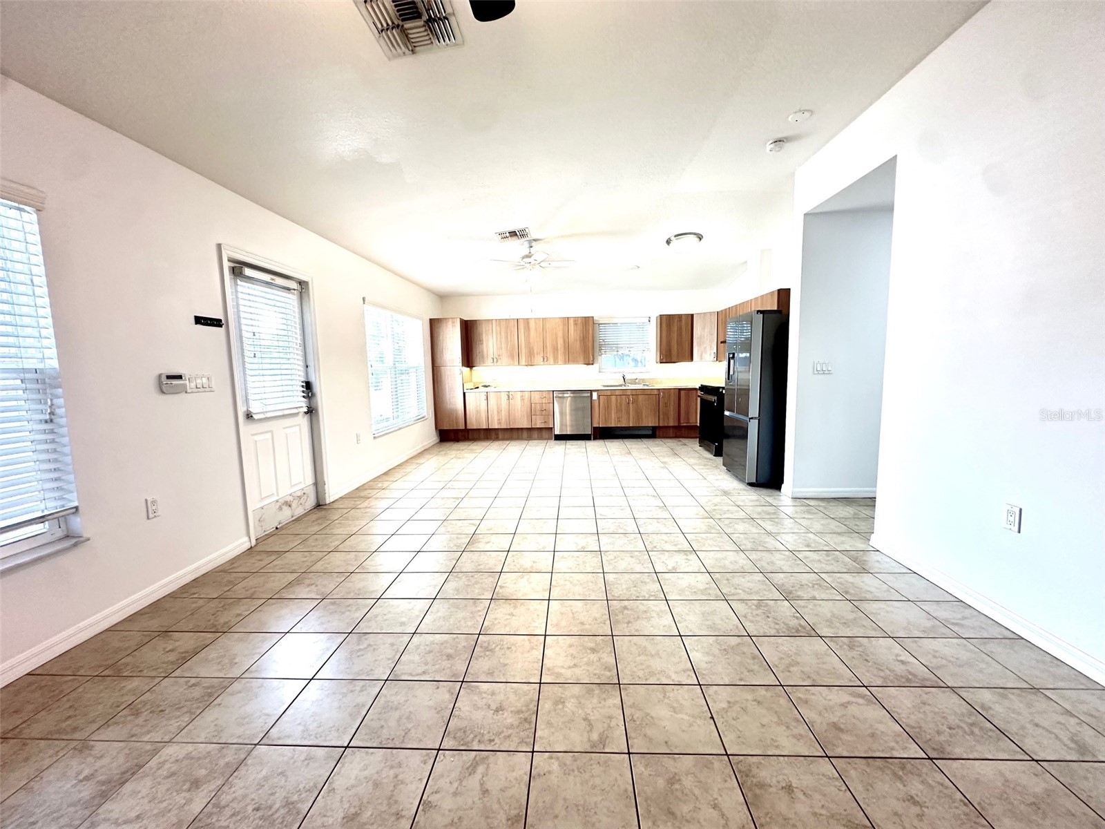 1121 Dr Martin Luther King Jr Street S Saint Petersburg FL 33705 TB8474070 image5