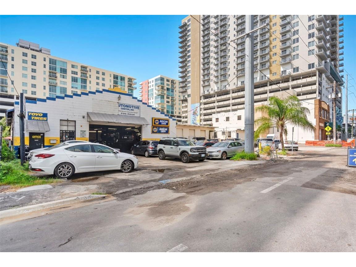 1121 E Twiggs Street Tampa FL 33602 TB8310023 image24