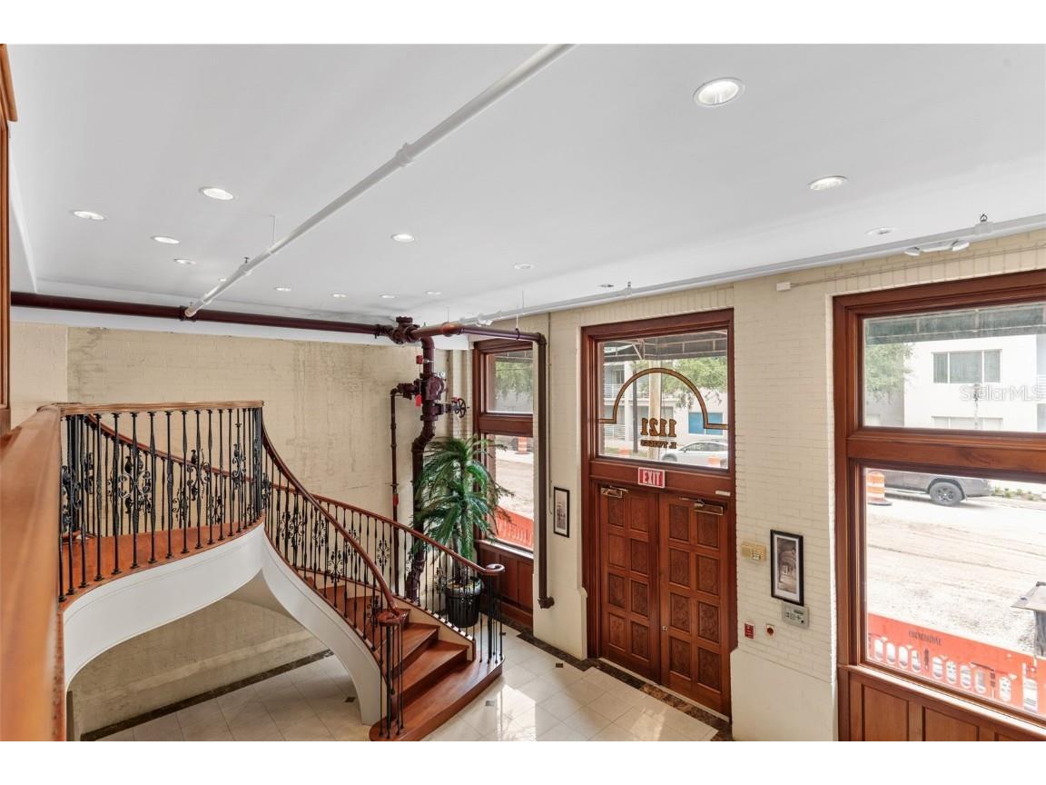 1121 E Twiggs Street Tampa FL 33602 TB8310023 image32