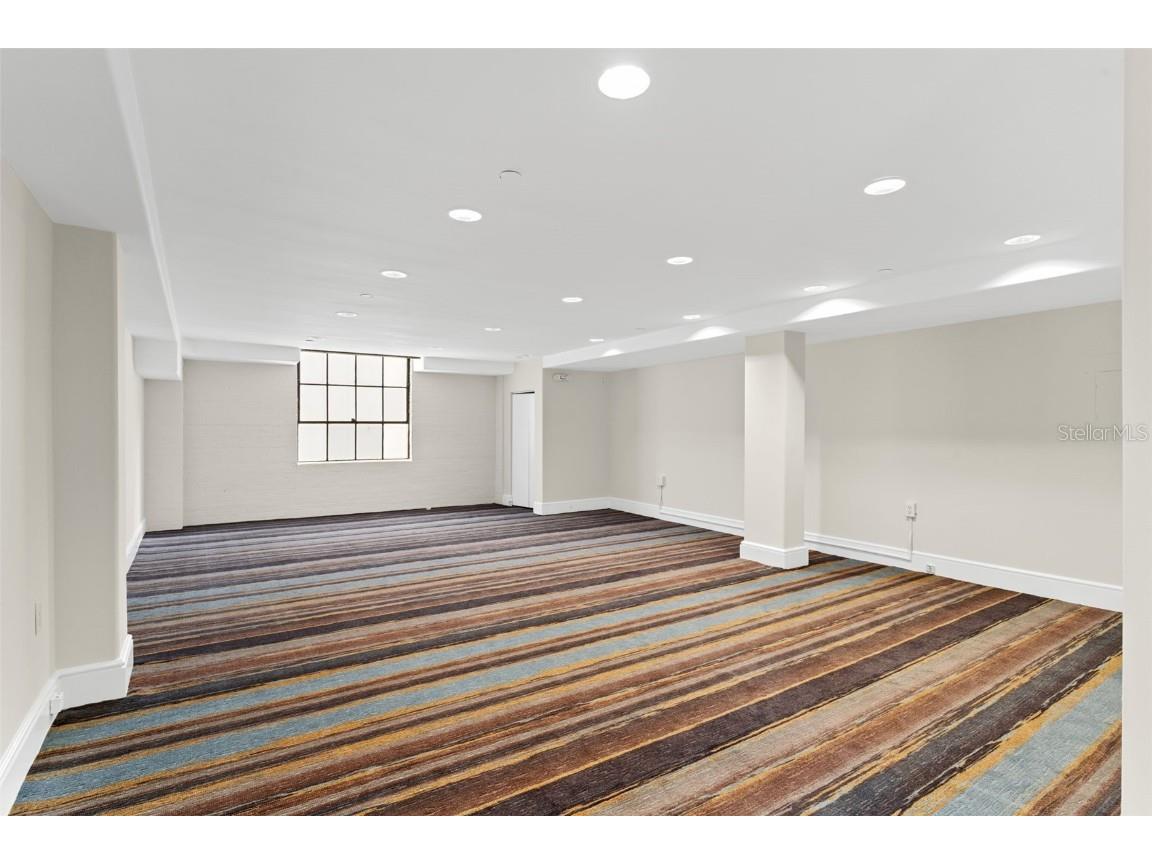 1121 E Twiggs Street Tampa FL 33602 TB8310023 image44