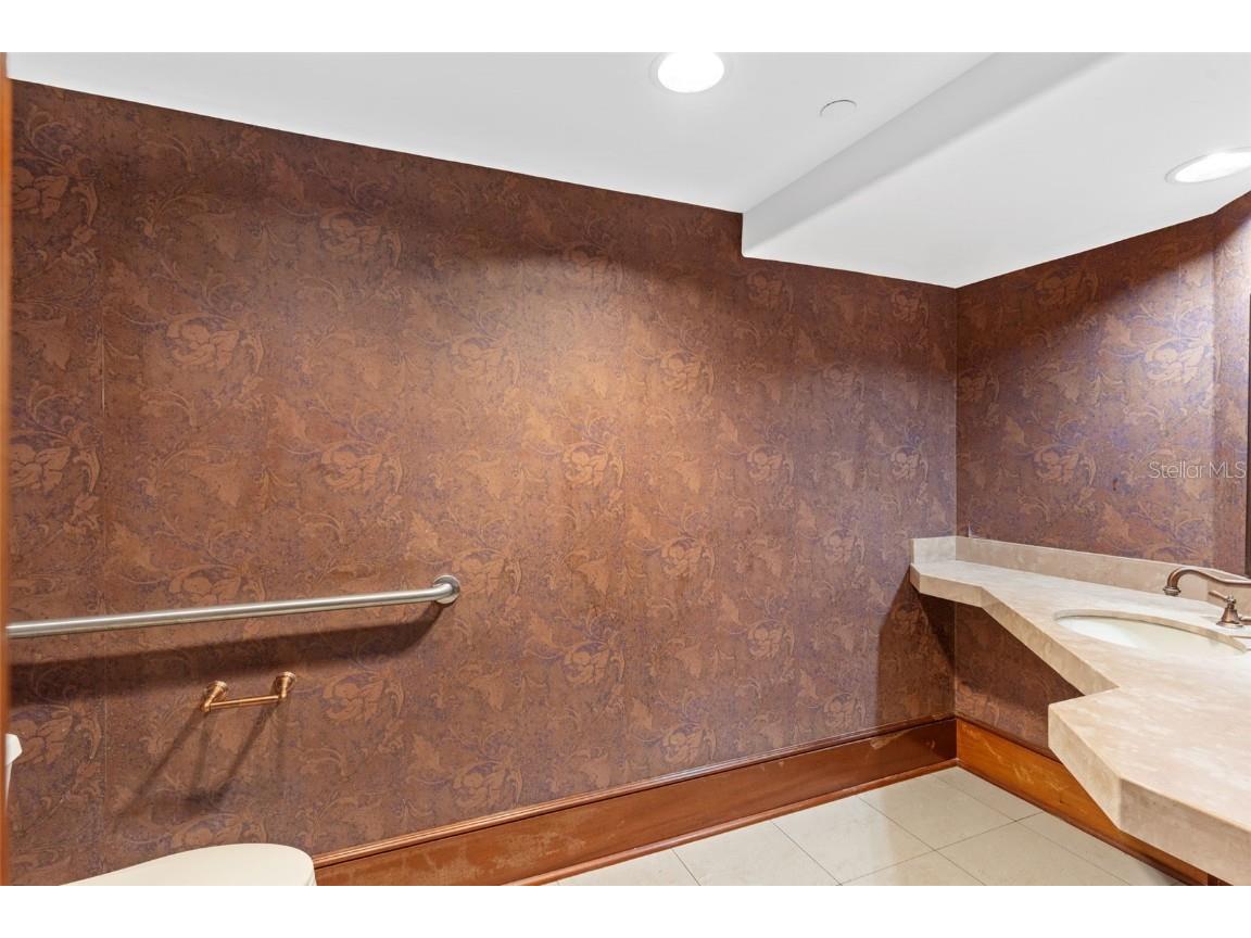 1121 E Twiggs Street Tampa FL 33602 TB8310023 image45