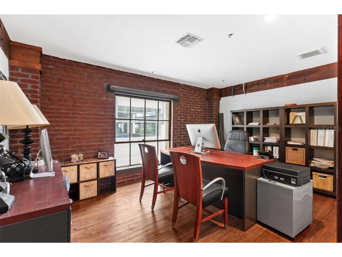 1121 E Twiggs Street Tampa FL 33602 TB8310023 image68