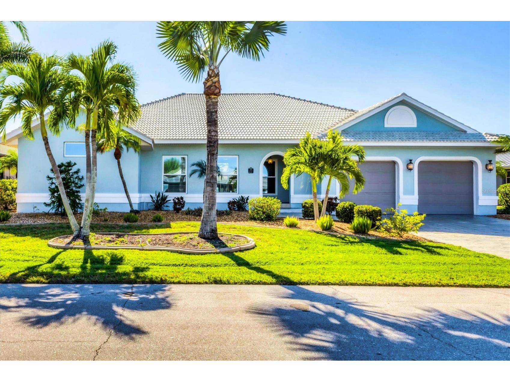 1121 Hawks Nest Court Punta Gorda FL 33950 C7519591 image1