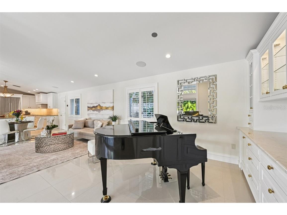 1121 Morningside Place Sarasota FL 34236 A4674983 image12