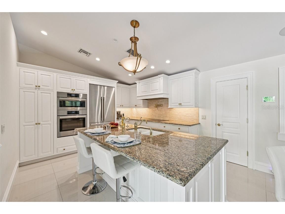 1121 Morningside Place Sarasota FL 34236 A4674983 image20