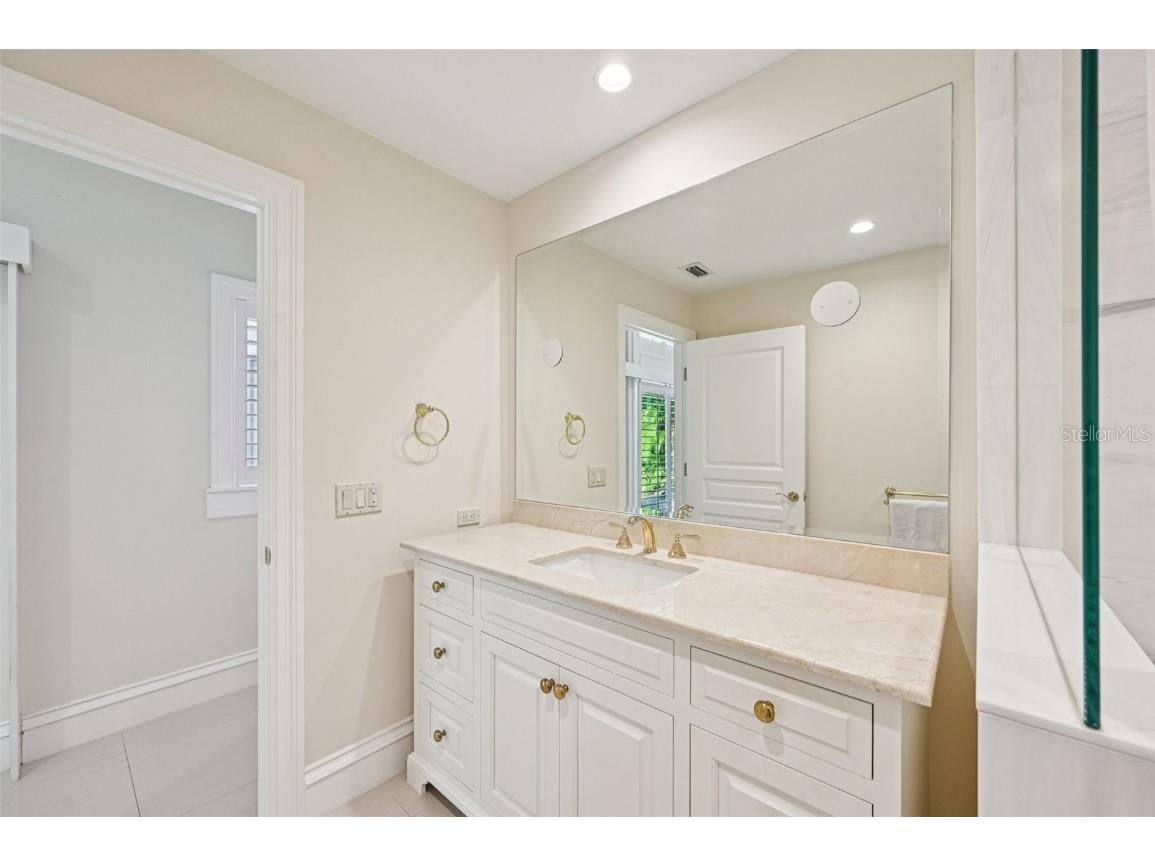 1121 Morningside Place Sarasota FL 34236 A4674983 image34