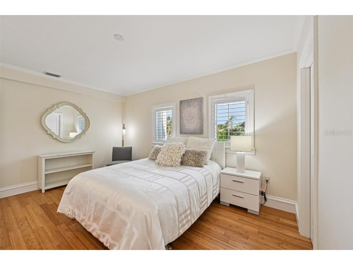 1121 Morningside Place Sarasota FL 34236 A4674983 image36