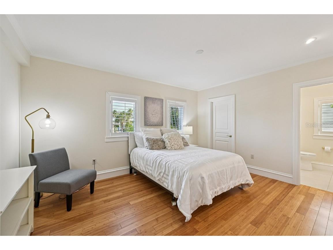 1121 Morningside Place Sarasota FL 34236 A4674983 image38