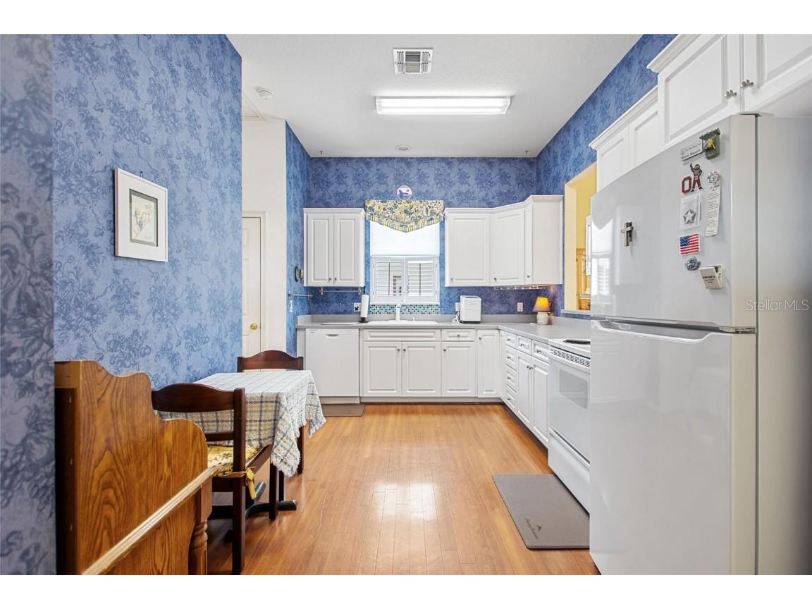 1121 Motorcoach Drive Polk City FL 33868 L4957986 image9