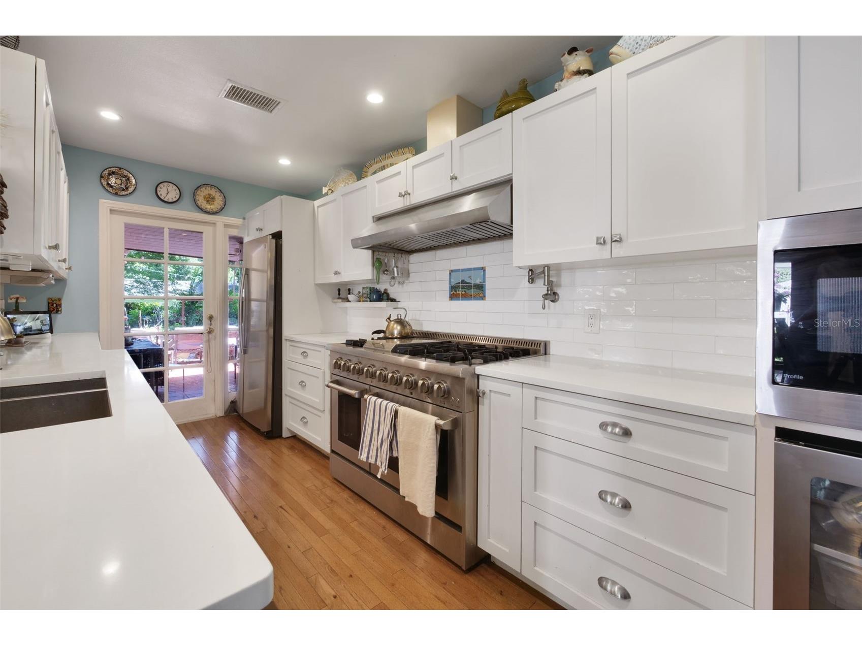 1121 Shorewood Drive Orlando FL 32806 O6423559 image4