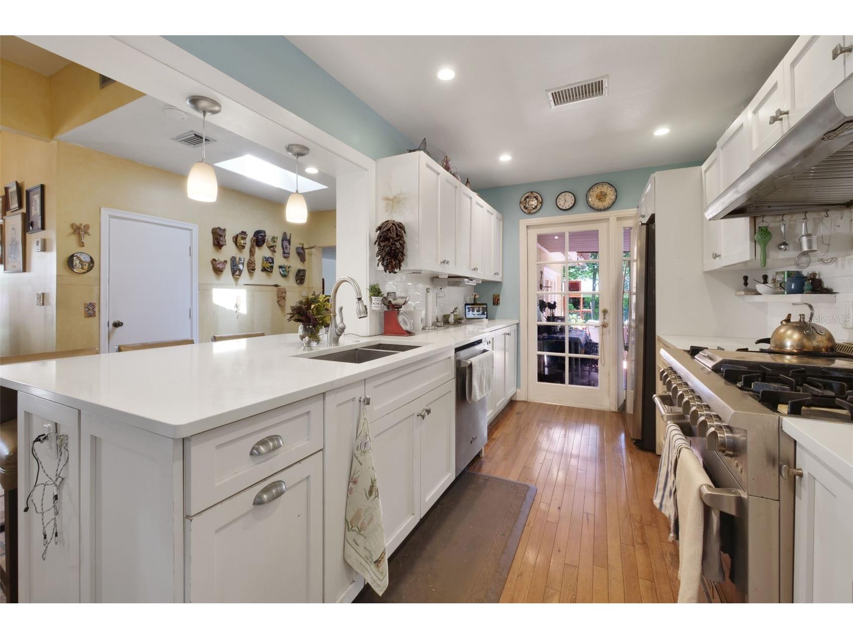 1121 Shorewood Drive Orlando FL 32806 O6423559 image7