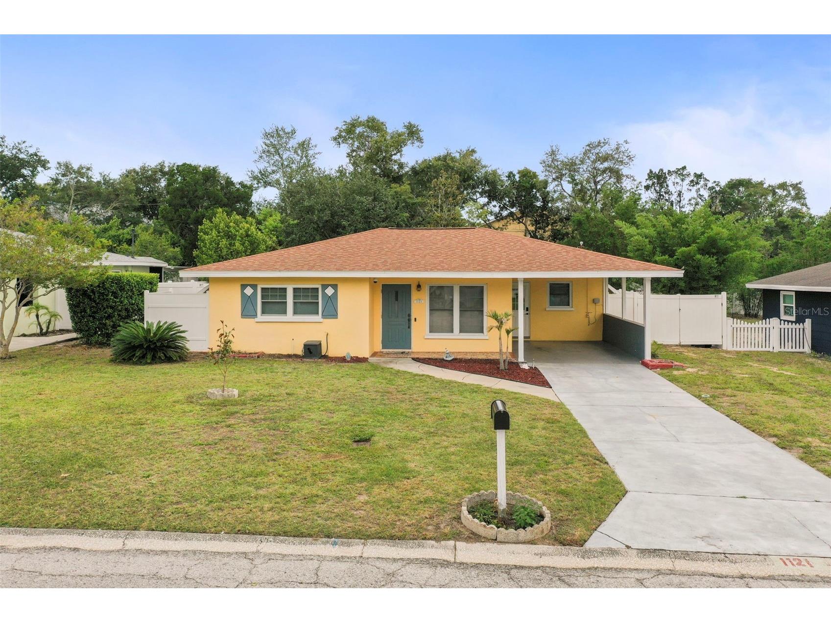 1121 Sunnydale Drive Clearwater FL 33755 TB8518280 image1