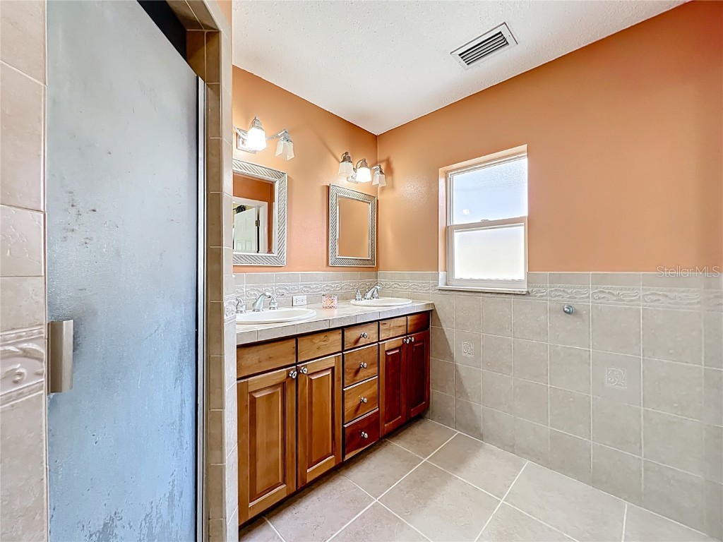 11210 102nd Terrace Seminole FL 33778 TB8435205 image25