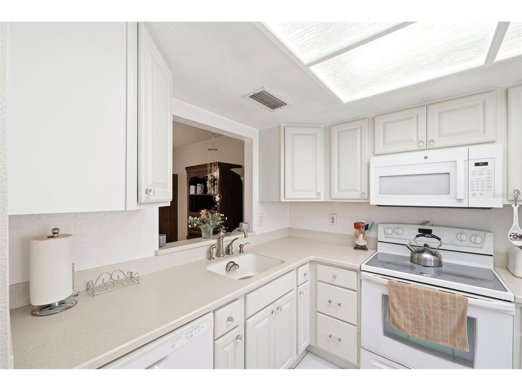 11210 Carriage Hill Drive #5 Port Richey FL 34668 TB8507125 image17