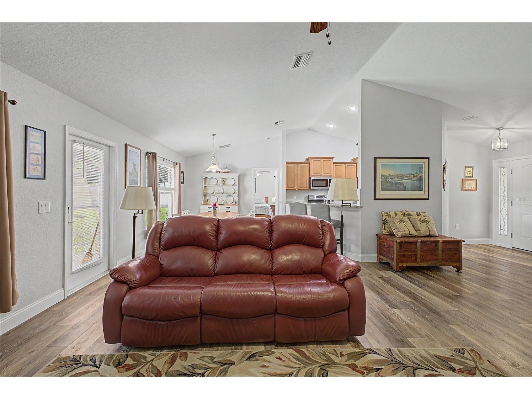 11213 Flock Avenue Weeki Wachee FL 34613 W7885883 image15