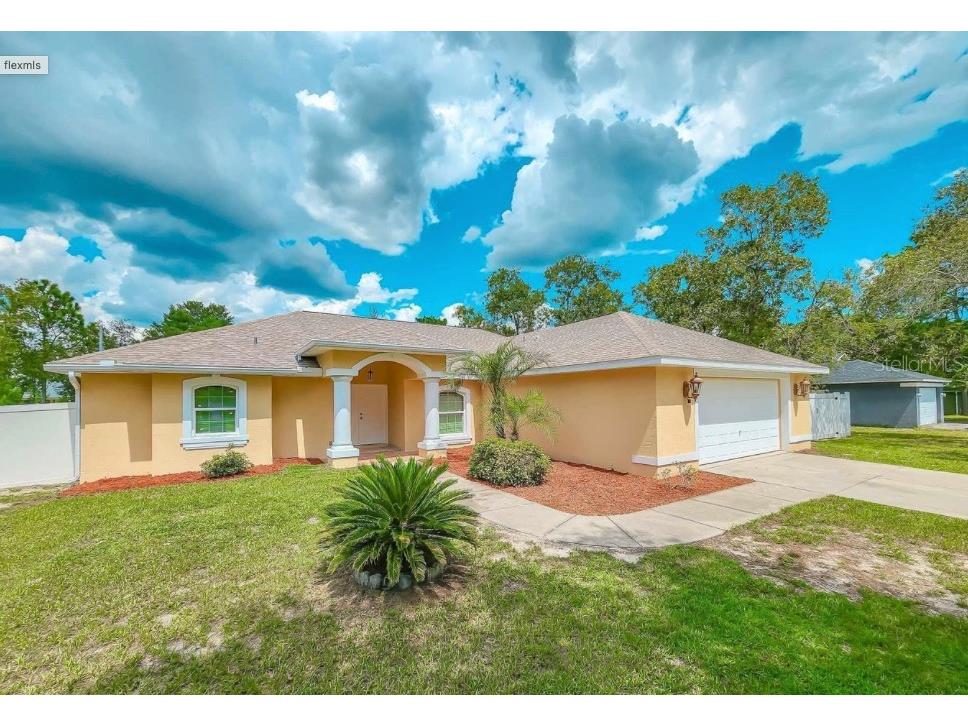 11213 Flower Avenue Weeki Wachee FL 34613 W7864256 image1