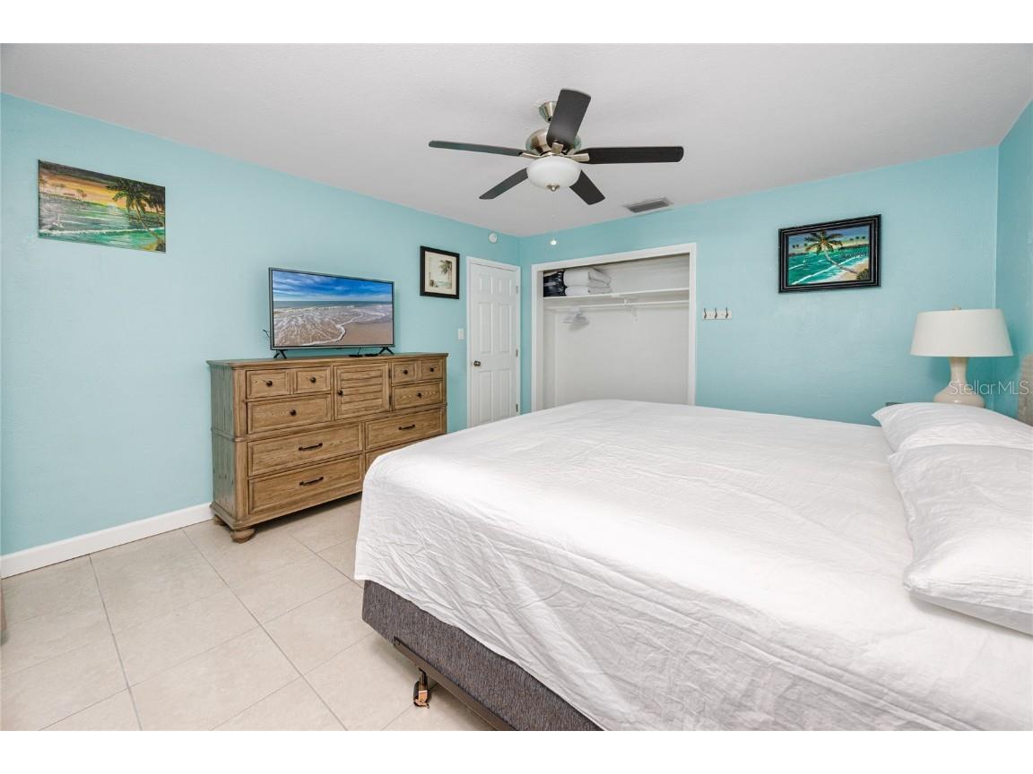 11215 3rd Street E #1 Treasure Island FL 33706 TB8382571 image16