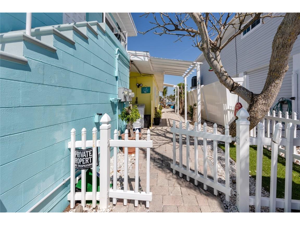 11215 3rd Street E #1 Treasure Island FL 33706 TB8382571 image20