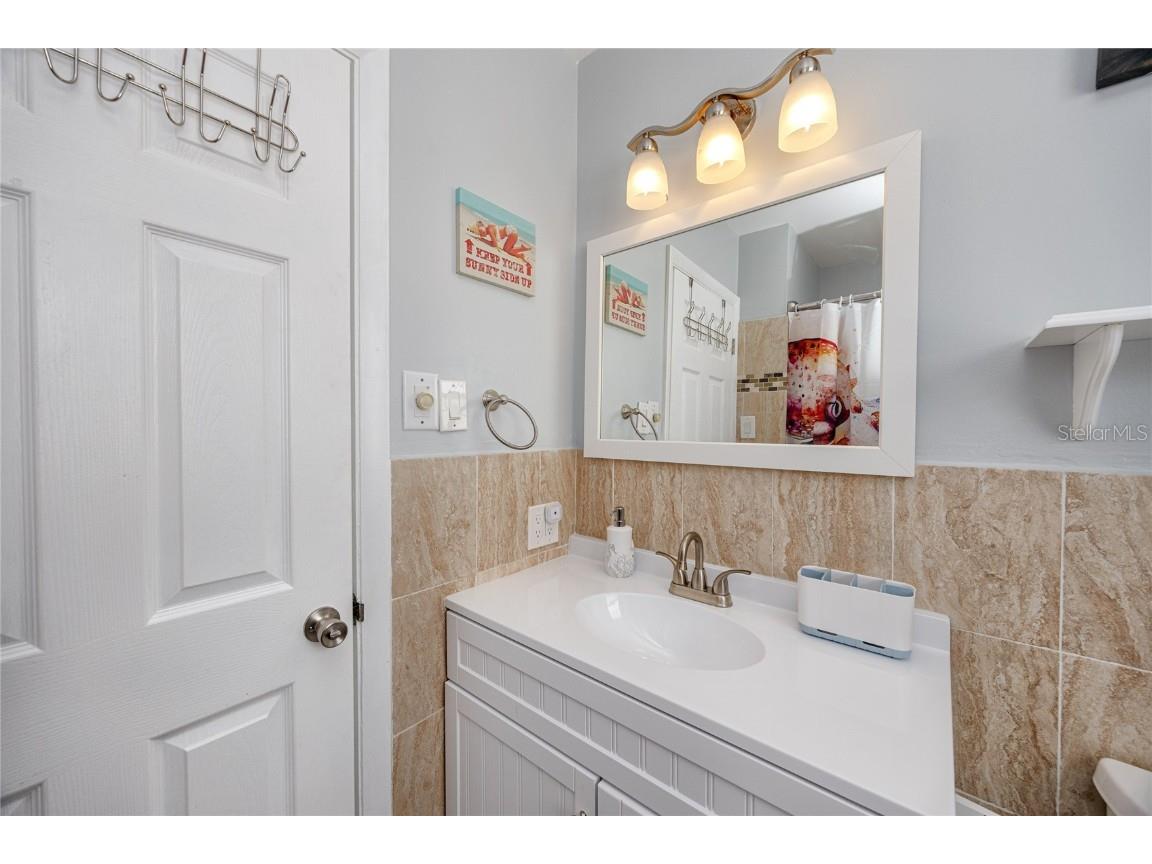 11215 3rd Street E #1 Treasure Island FL 33706 TB8382571 image22