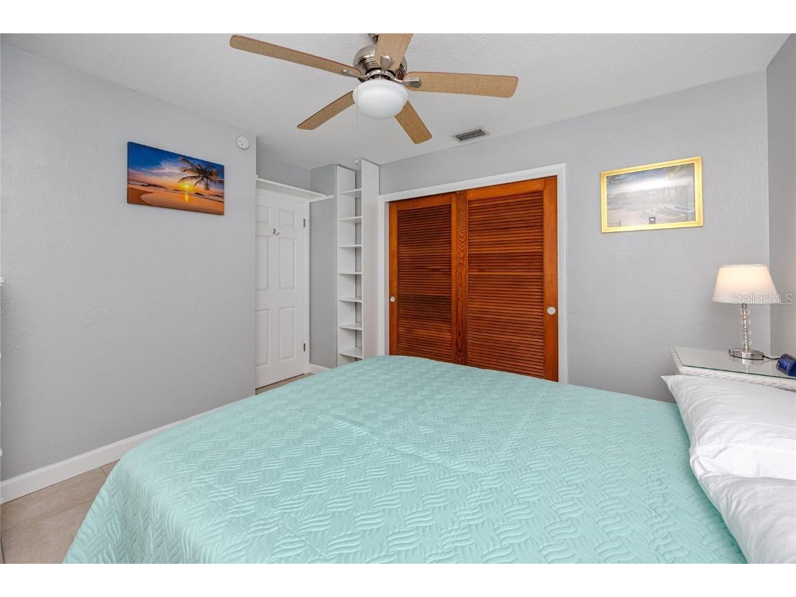 11215 3rd Street E #1 Treasure Island FL 33706 TB8382571 image25