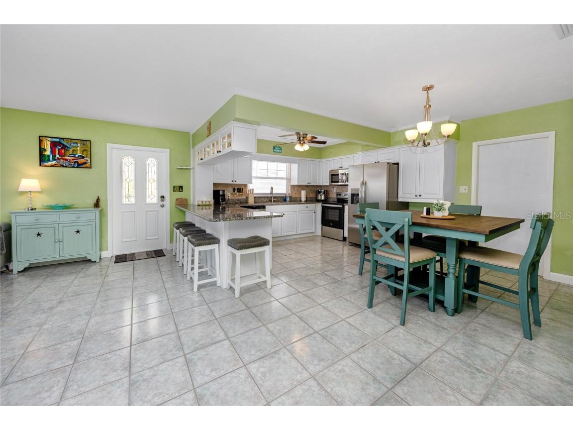 11215 3rd Street E #1 Treasure Island FL 33706 TB8382571 image3