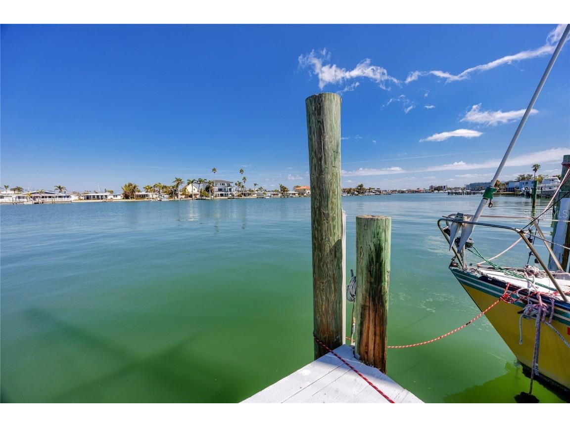 11215 3rd Street E #1 Treasure Island FL 33706 TB8382571 image32