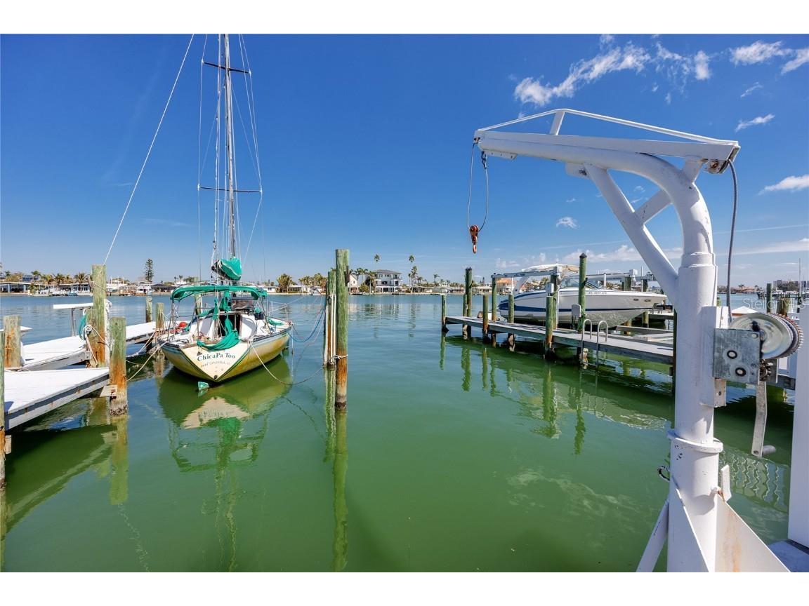 11215 3rd Street E #1 Treasure Island FL 33706 TB8382571 image33