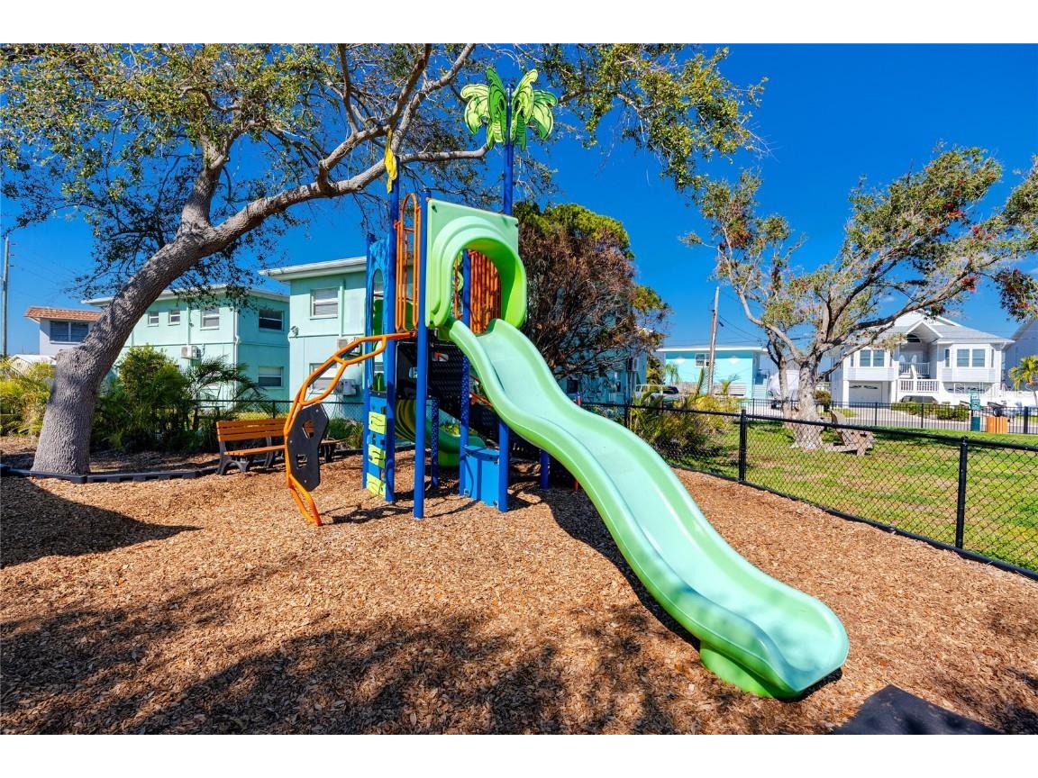 11215 3rd Street E #1 Treasure Island FL 33706 TB8382571 image45