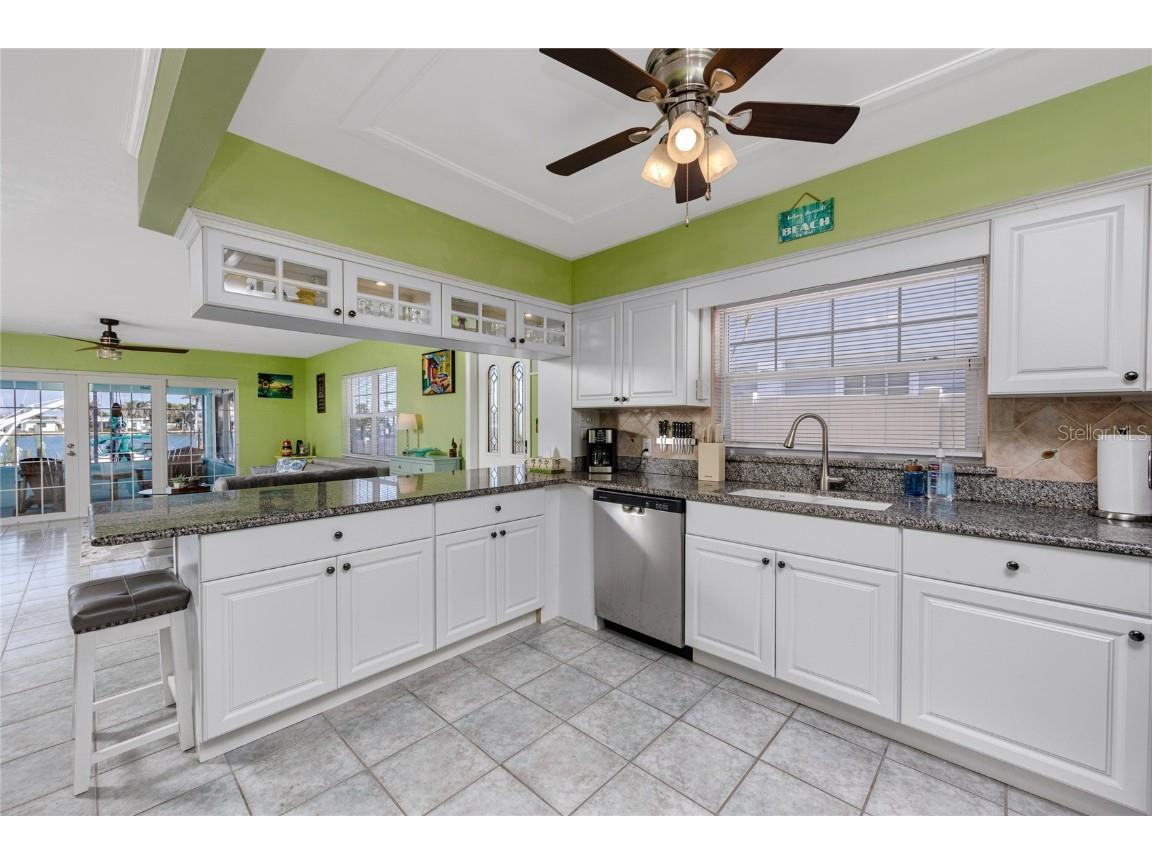 11215 3rd Street E #1 Treasure Island FL 33706 TB8382571 image7