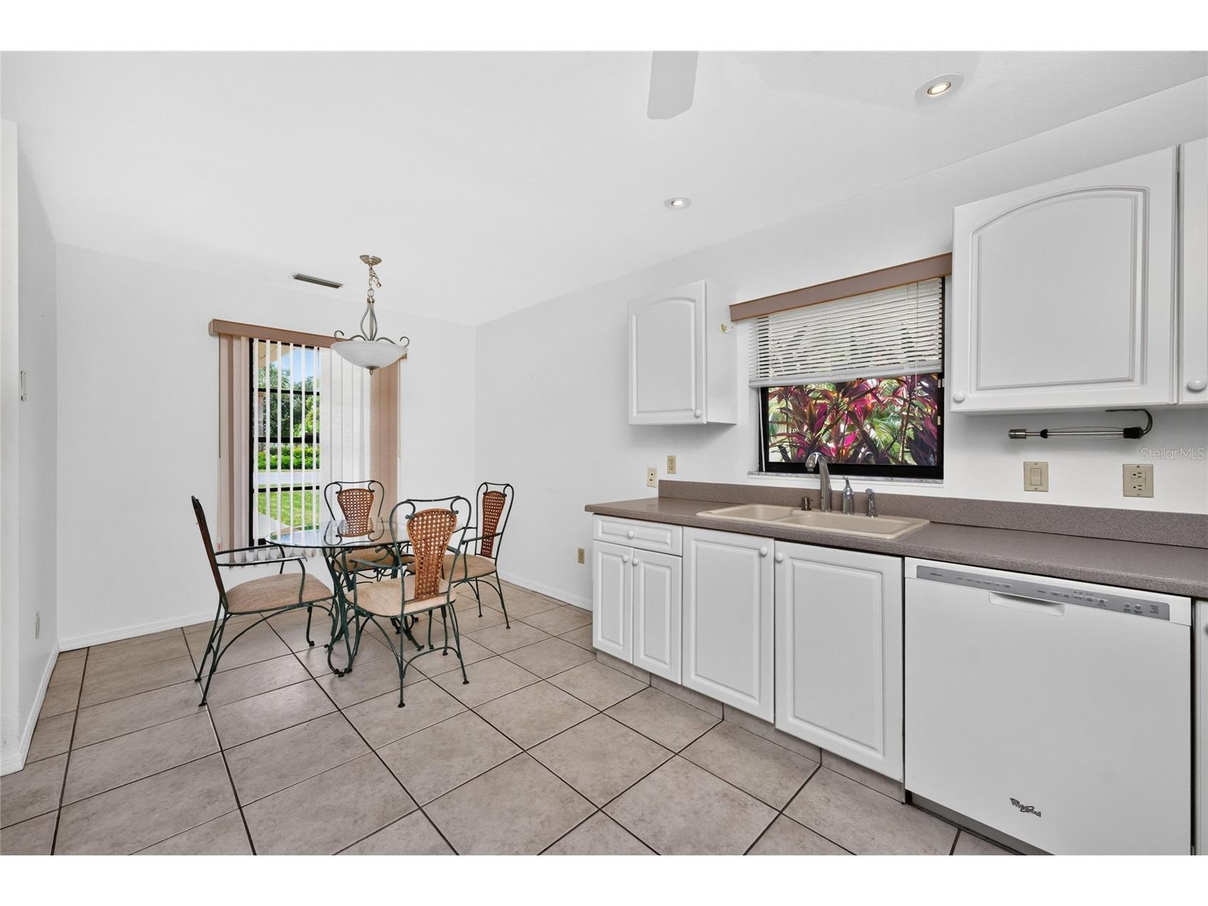 11215 SW Courtney Drive Lake Suzy FL 34269 C7527821 image23