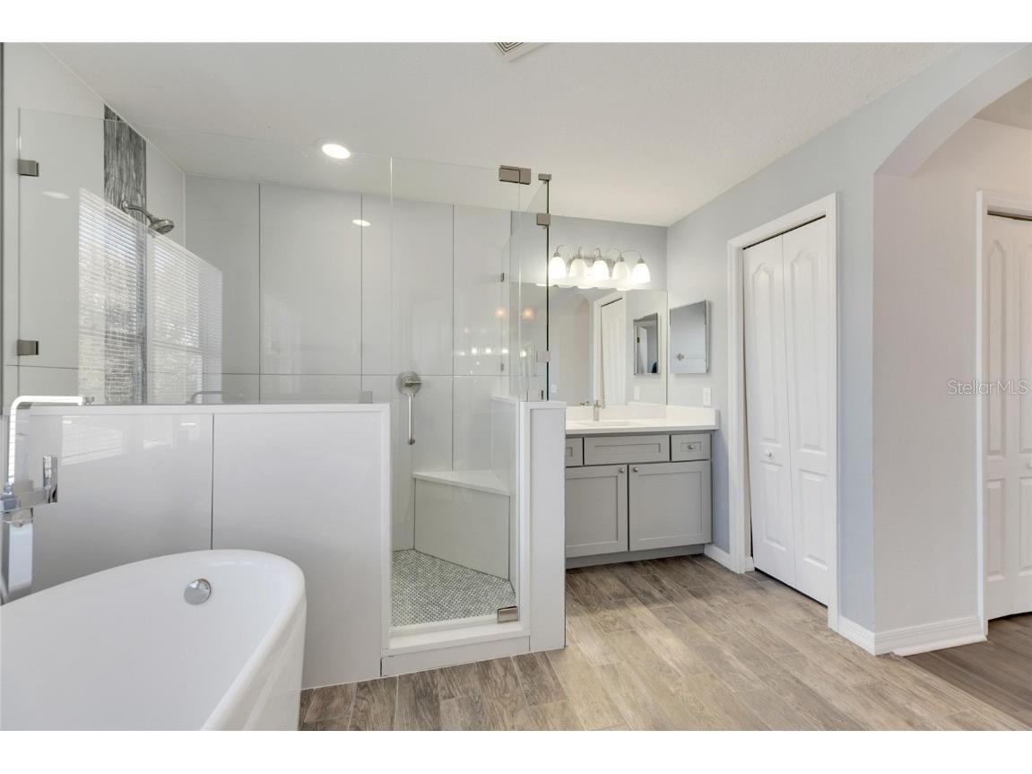 11217 Avery Oaks Drive Tampa FL 33625 TB8323877 image40