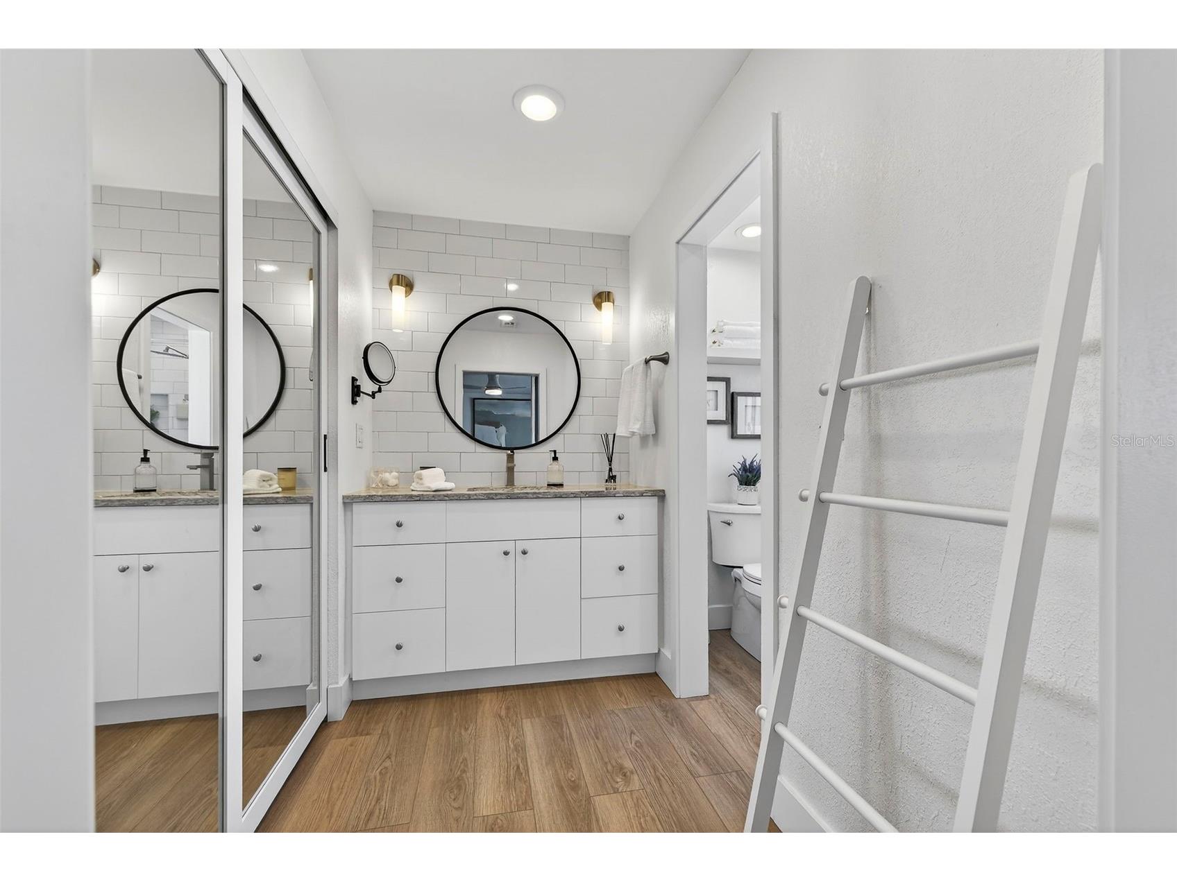 1122 45th Avenue NE Saint Petersburg FL 33703 TB8527187 image19