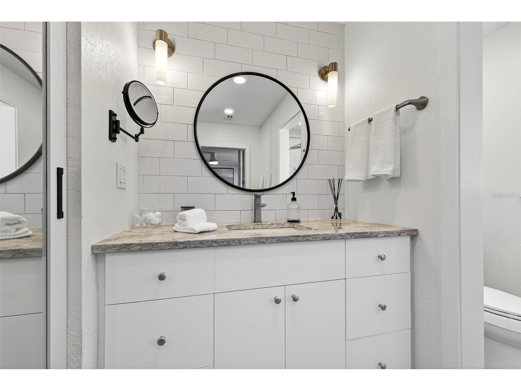 1122 45th Avenue NE Saint Petersburg FL 33703 TB8527187 image20