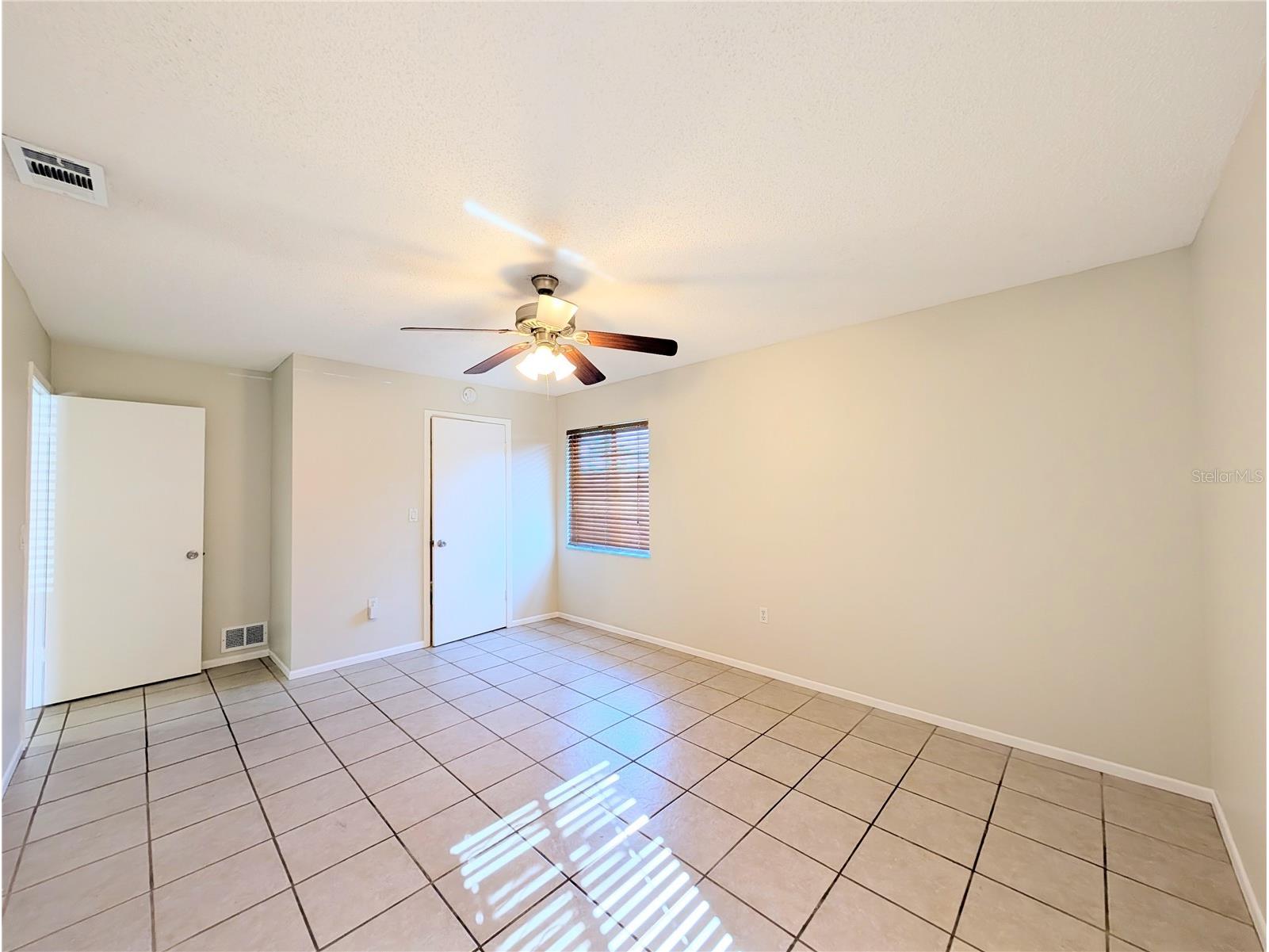 1122 68th Avenue Drive W #5 Bradenton FL 34207 A4686702 image7