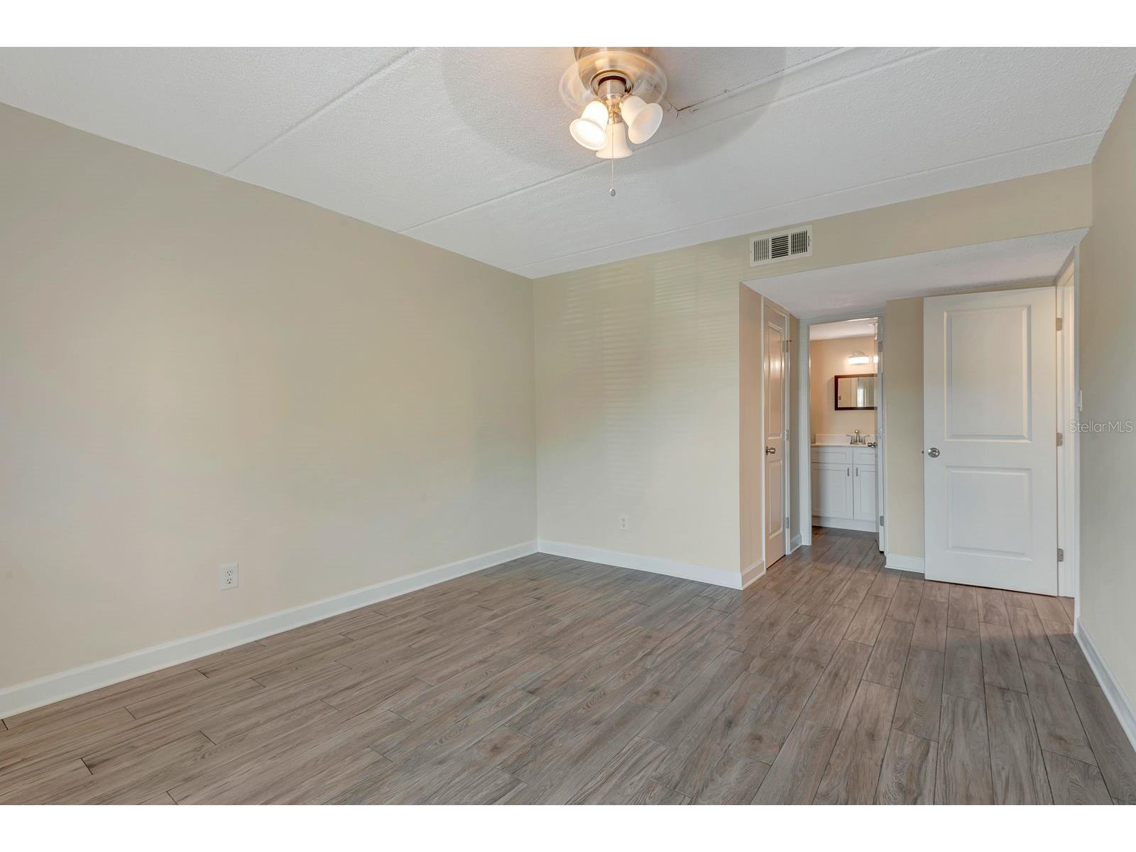 1122 84th Terrace N #A Saint Petersburg FL 33702 A4687277 image15