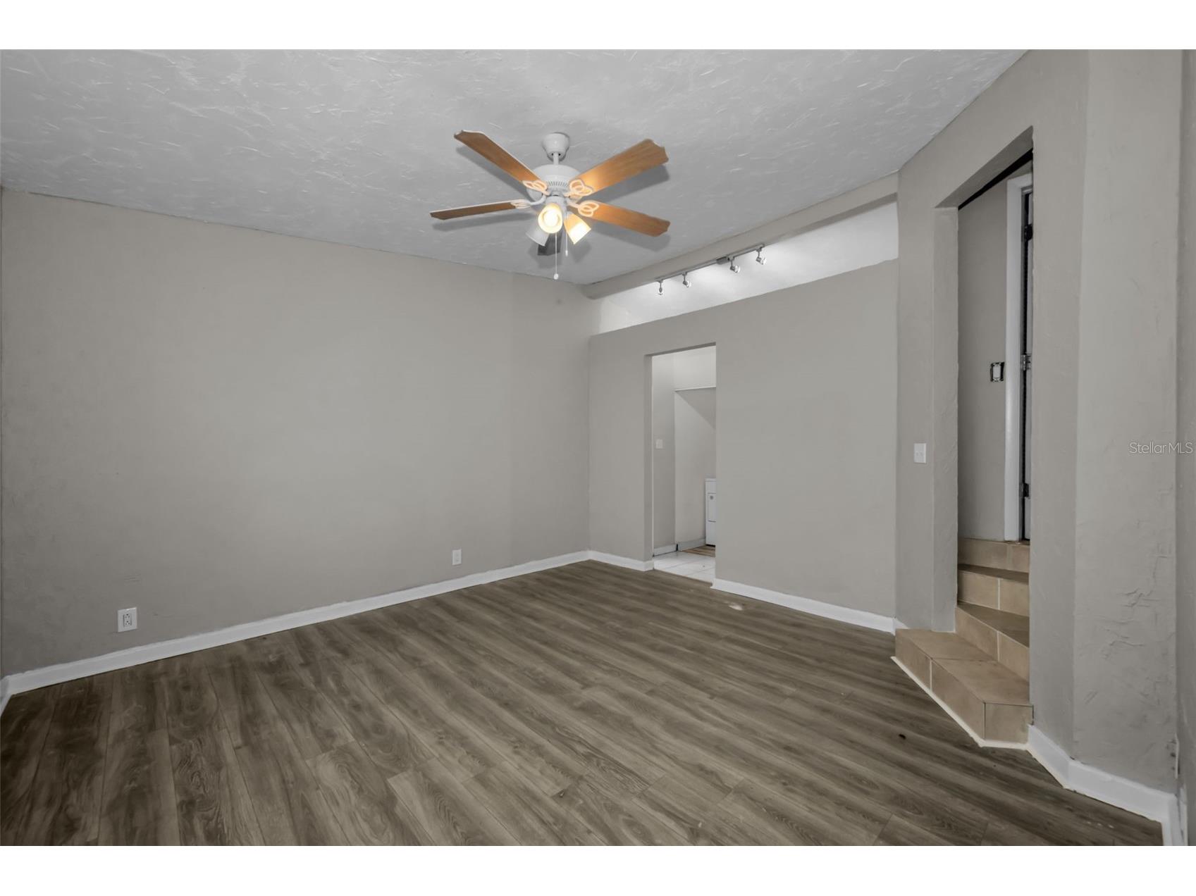 1122 E Oakwood Street Tarpon Springs FL 34689 - LAKE TARPON TB8465999 image12