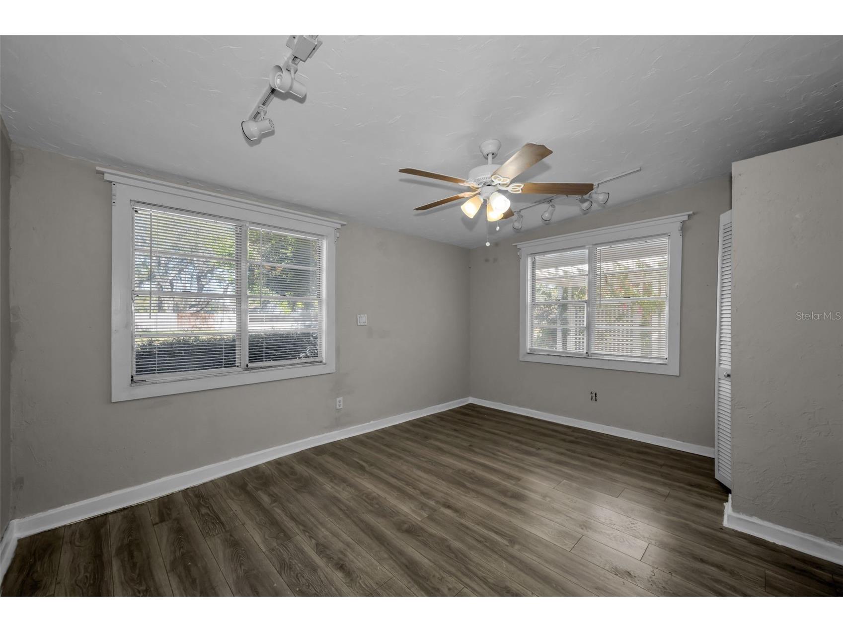 1122 E Oakwood Street Tarpon Springs FL 34689 - LAKE TARPON TB8465999 image16