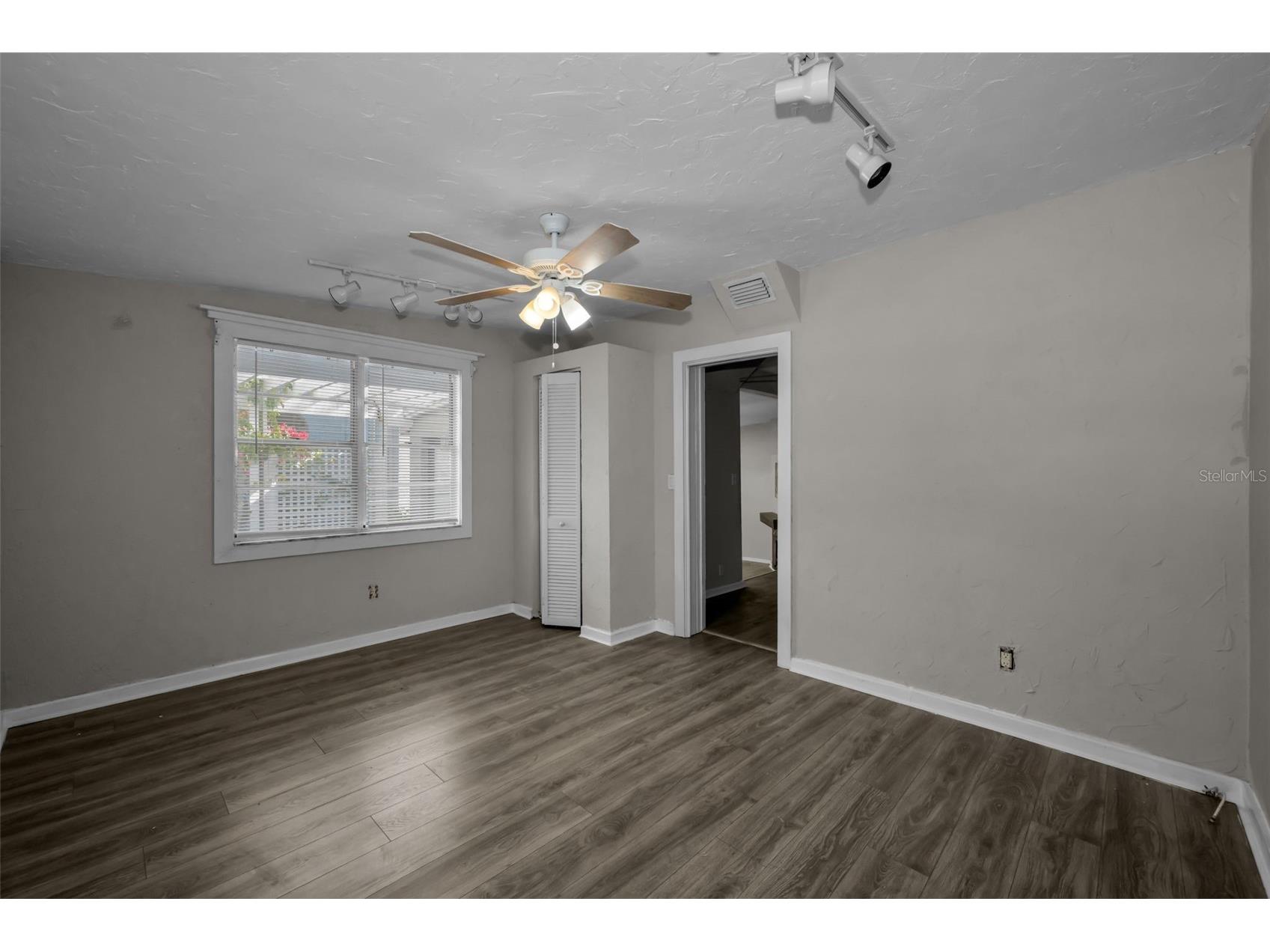 1122 E Oakwood Street Tarpon Springs FL 34689 - LAKE TARPON TB8465999 image18