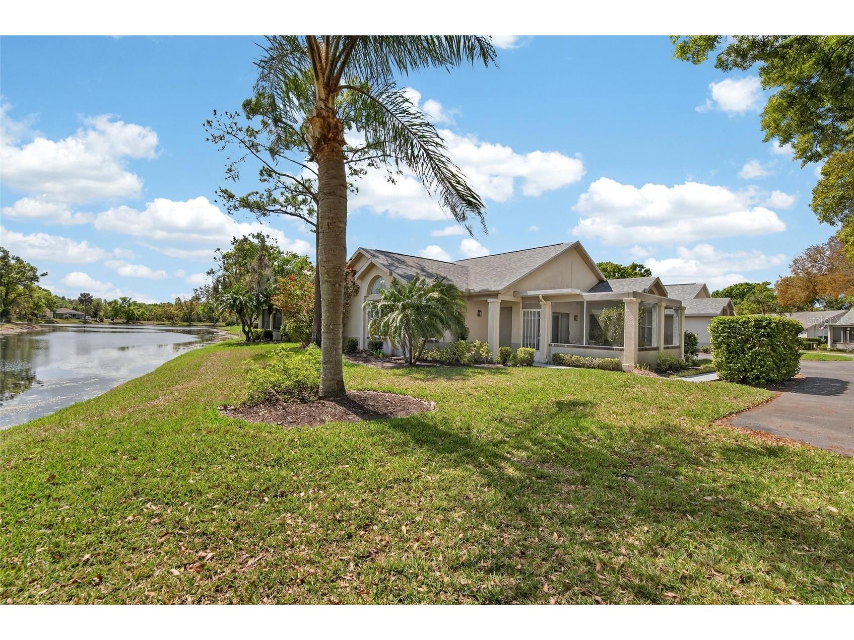 1122 Golfview Woods Drive #1122 Sun City Center FL 33573 TB8480600 image1