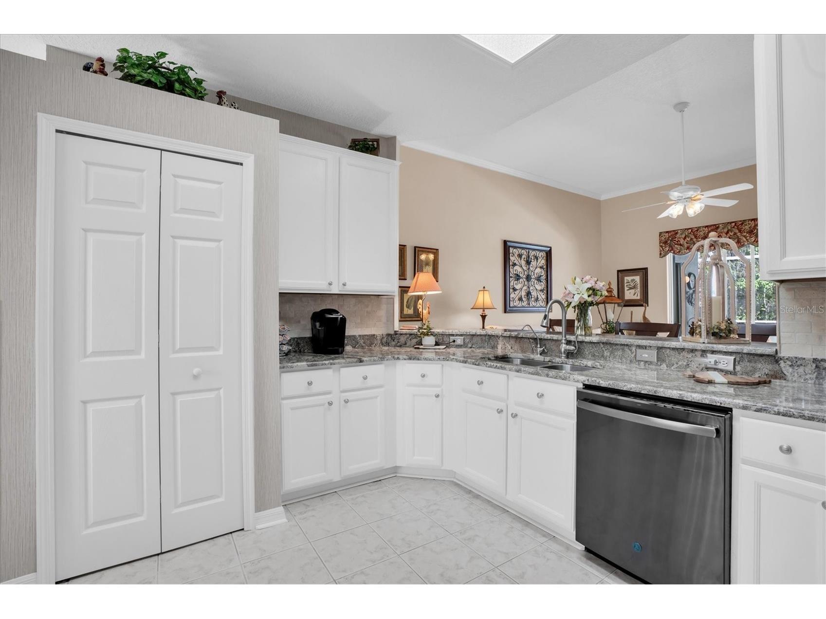 1122 Maravista Drive Trinity FL 34655 W7883733 image10