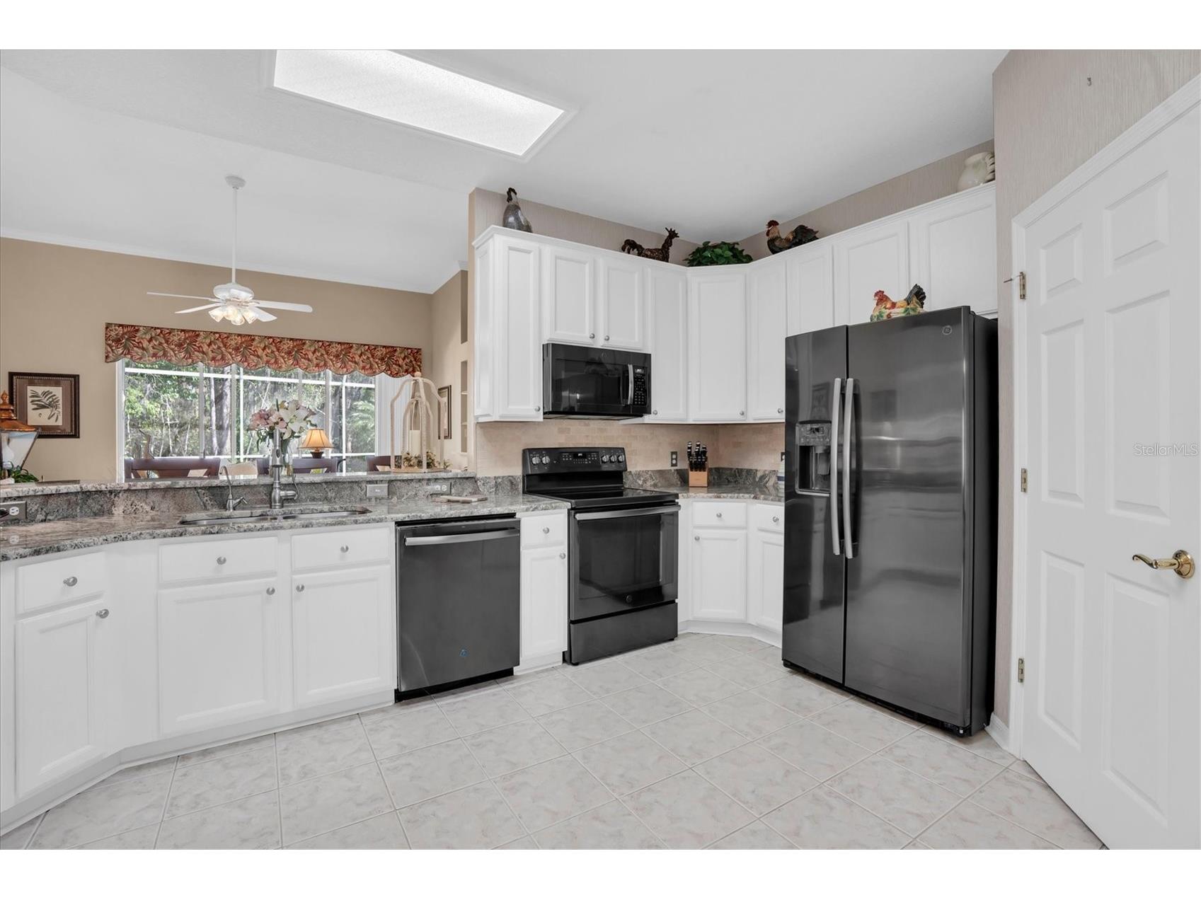 1122 Maravista Drive Trinity FL 34655 W7883733 image9