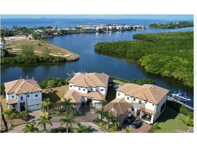 1122 Seagrape Drive Ruskin FL 33570 T3547902 image1