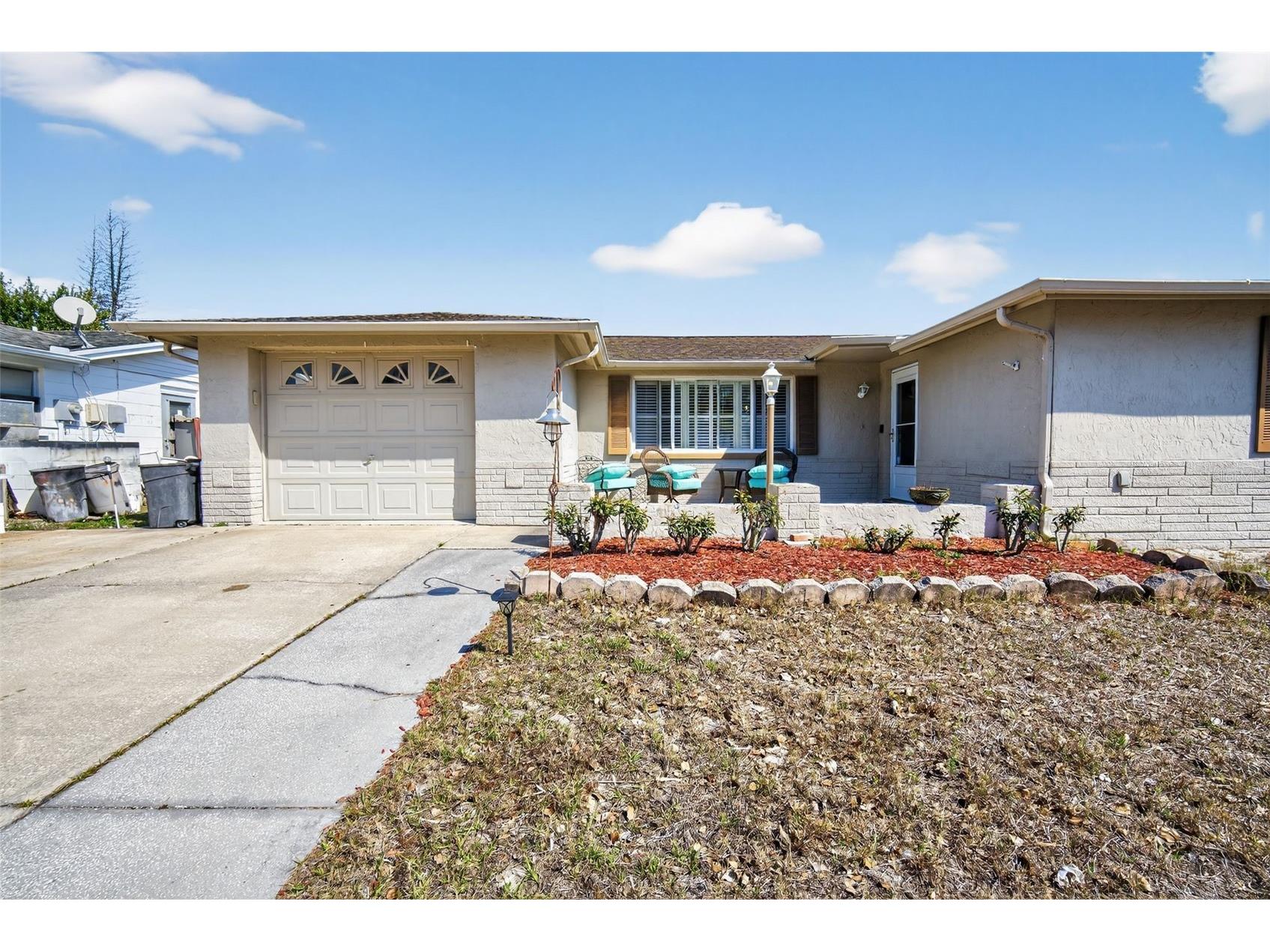 11220 Glover Road Port Richey FL 34668 A4685129 image1